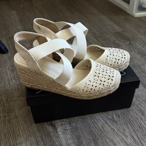 Elegant Cream Espadrille Wedge Sandals‎